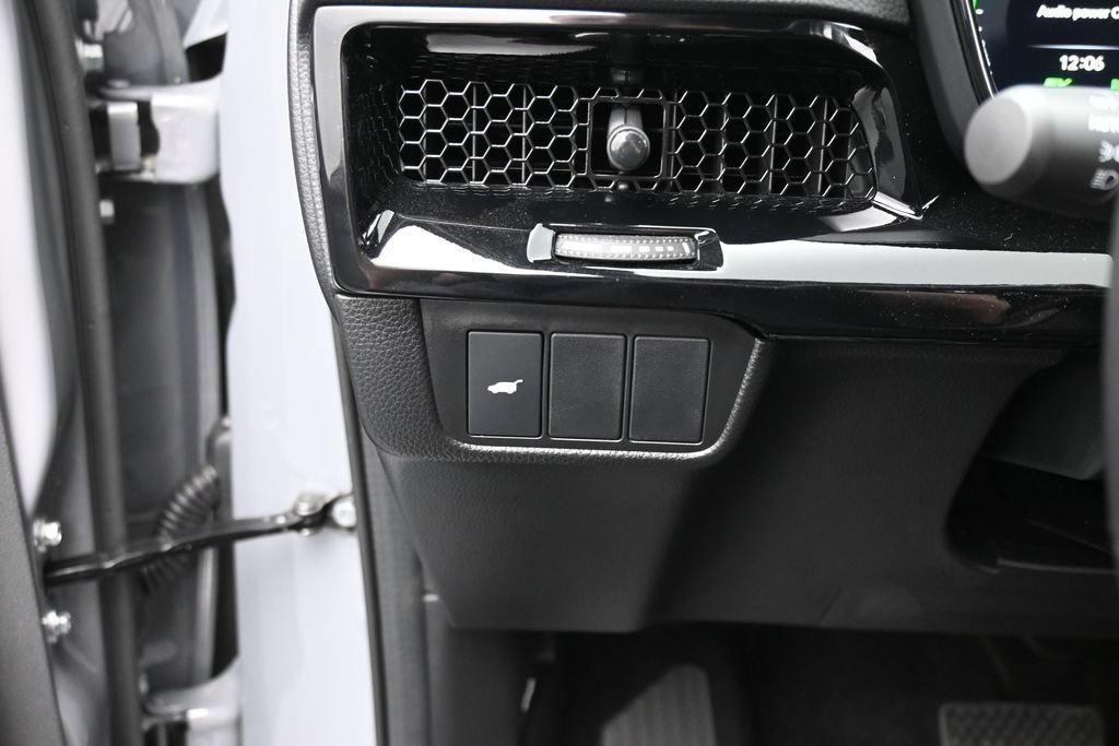Used 2026 Honda CR-V Sport Touring image 21