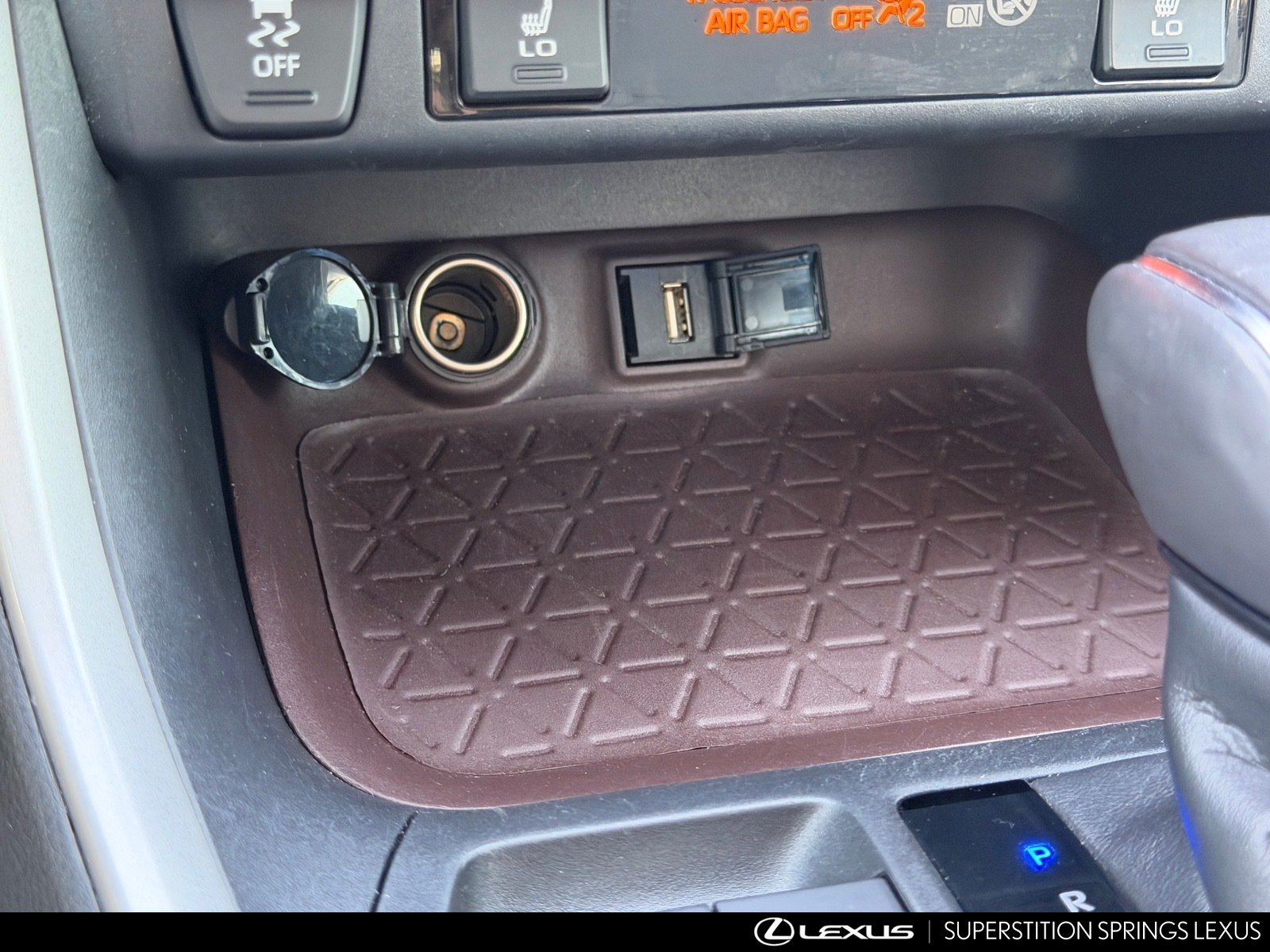 Used 2020 Toyota RAV4 Limited AWD/4WD image 29