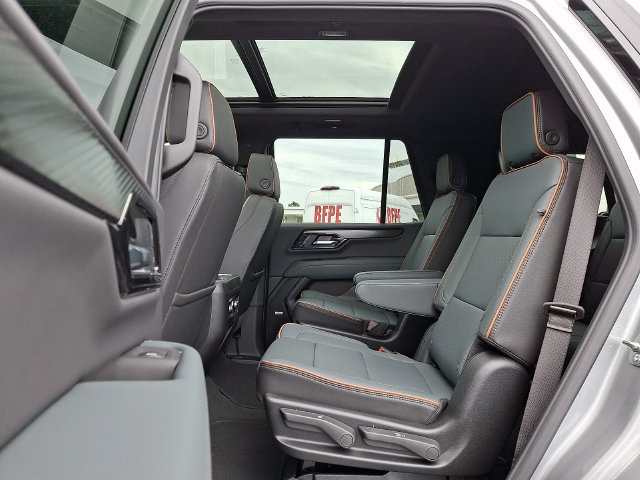 New 2026 GMC Yukon AT4 w/ AT4 Premium Package AWD/4WD image 8