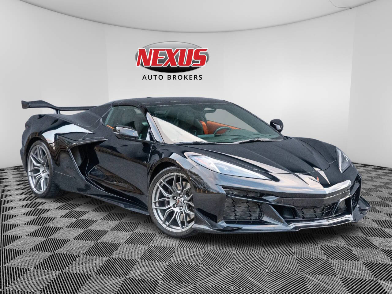 Used 2025 Chevrolet Corvette Z06 image 1