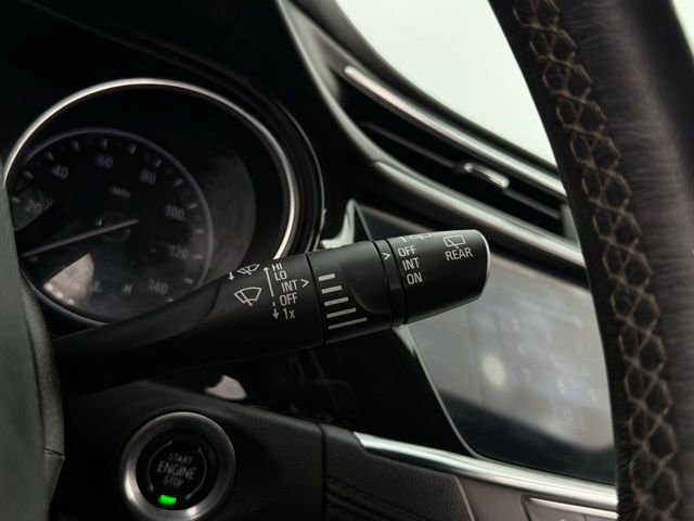 Used 2021 Buick Encore GX Select image 11