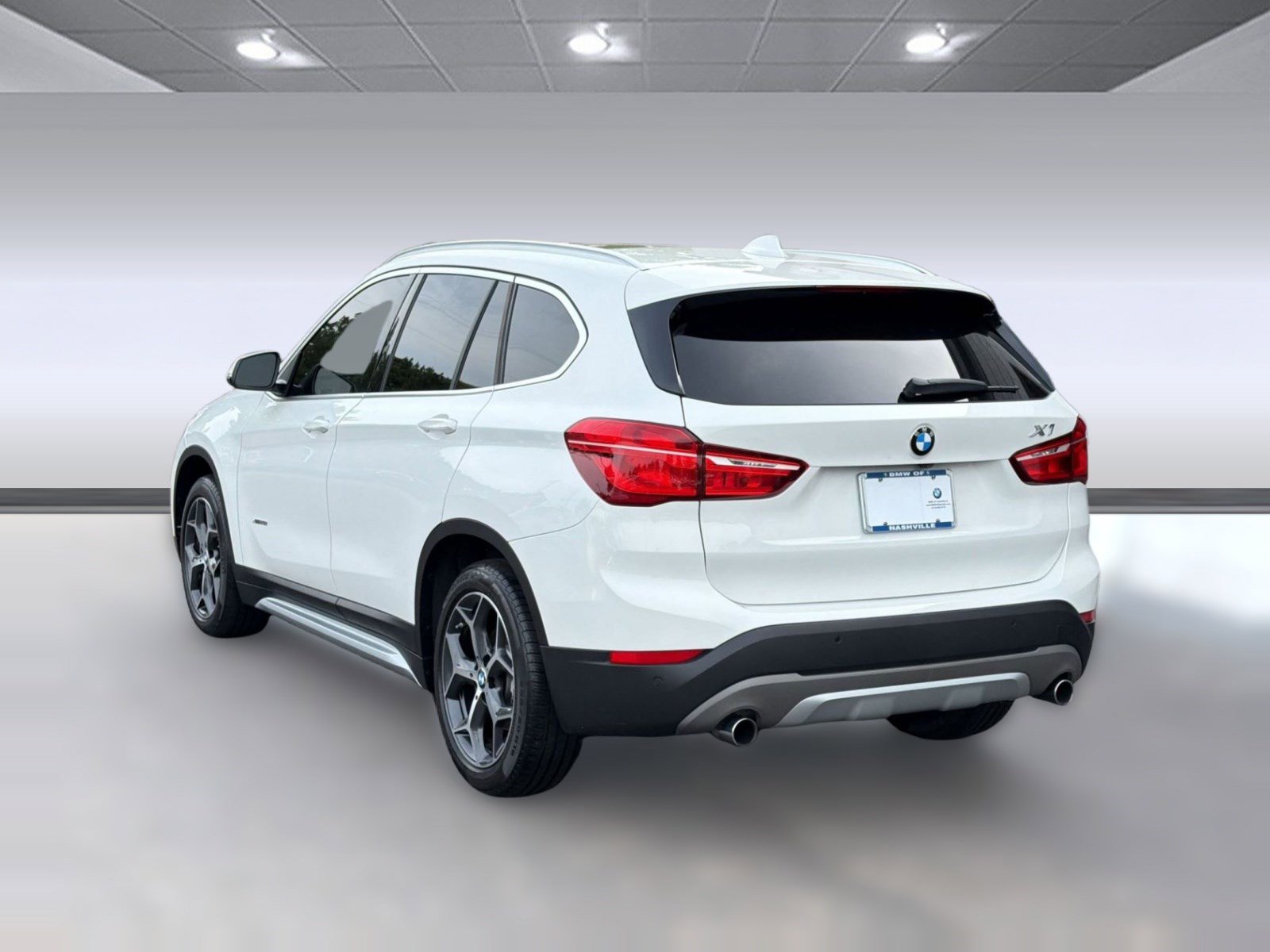 Used 2017 BMW X1 xDrive28i AWD/4WD image 3