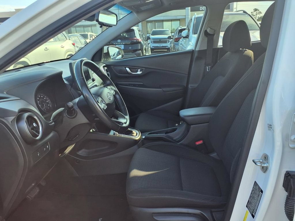 Used 2022 Hyundai Kona SEL w/ Convenience Package FWD image 16