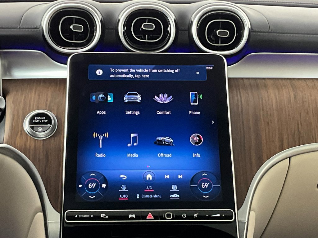 Used 2024 Mercedes-Benz GLC 300 4MATIC image 11