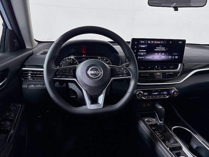 New 2025 Nissan Altima 2.5 SR w/ SR Premium Package image 23