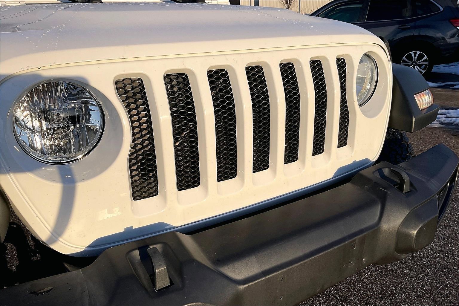 Used 2018 Jeep Wrangler Unlimited Sport image 29