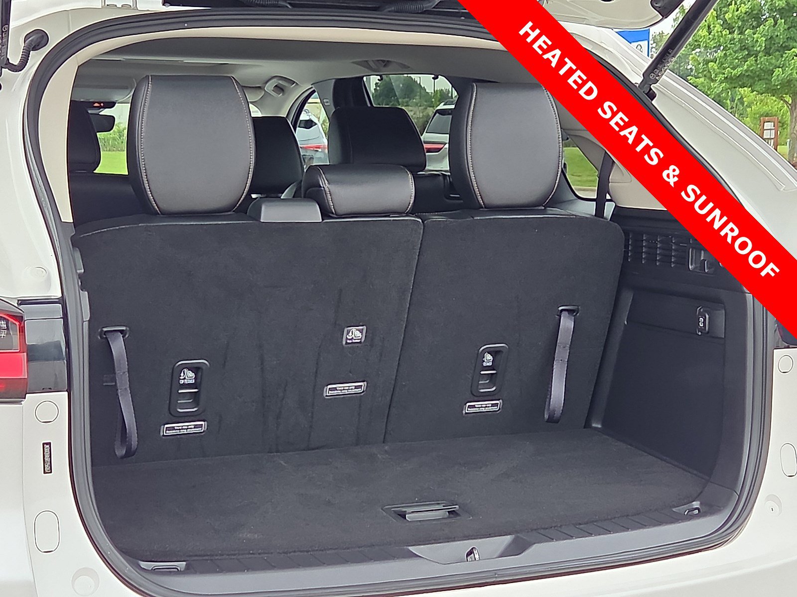 Used 2024 MAZDA CX-90 Plug-In Hybrid w/ Preferred AWD/4WD image 9