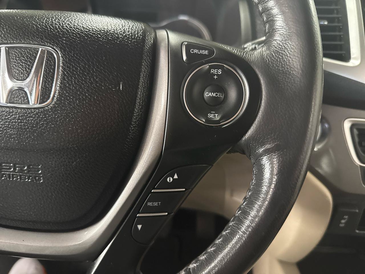 Used 2017 Honda Pilot EX-L image 14