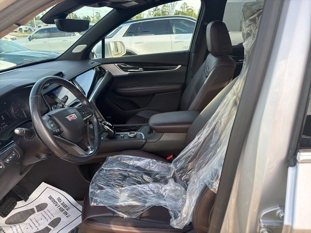 Used 2020 Cadillac XT6 Premium Luxury AWD/4WD image 3