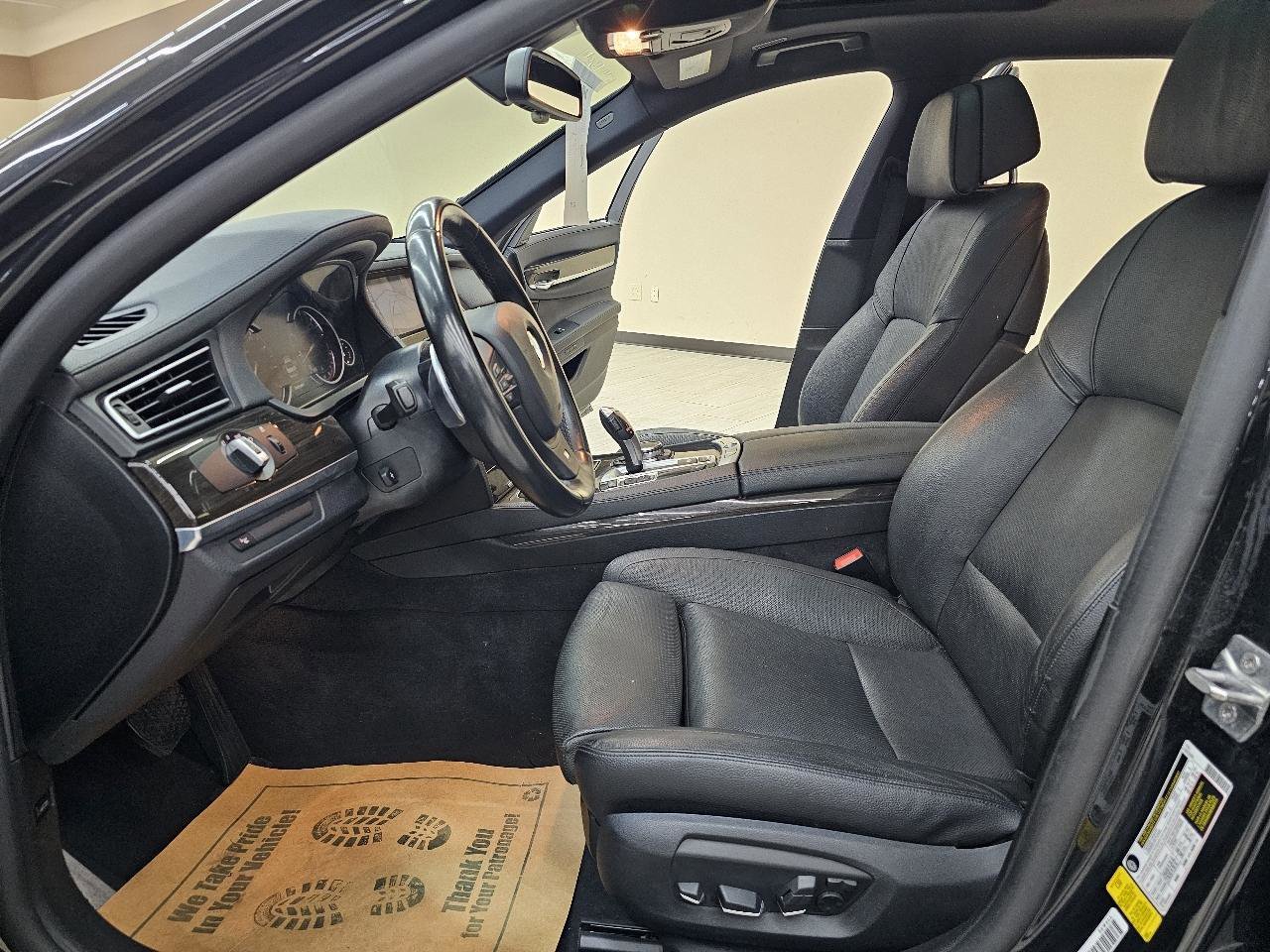 Used 2015 BMW 740Li image 18