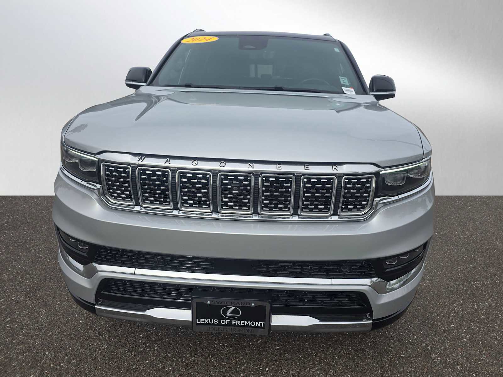 Used 2024 Jeep Grand Wagoneer L Series III image 8