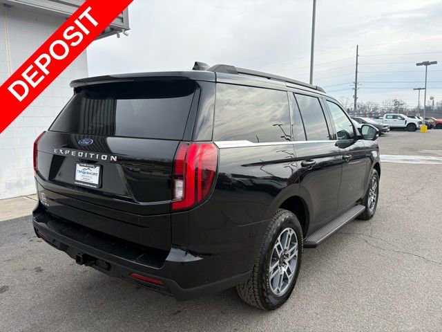 Used 2025 Ford Expedition Active image 15