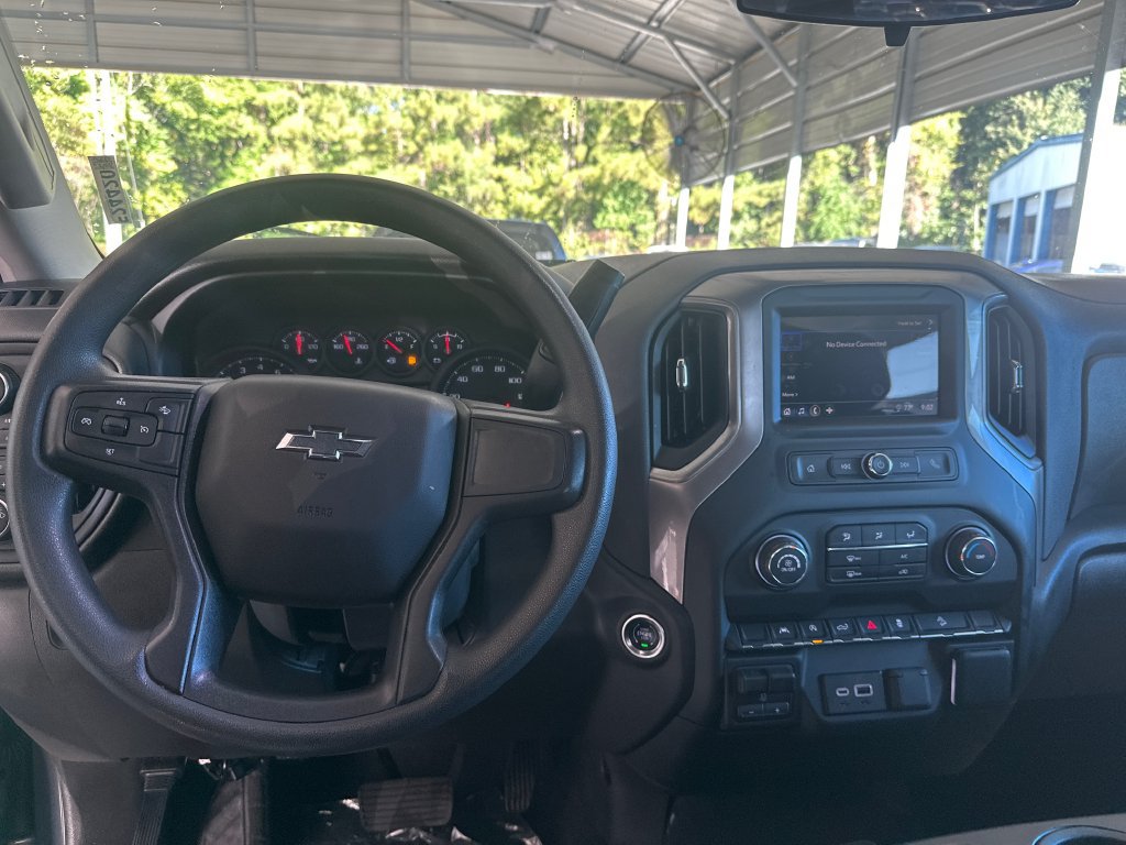 Used 2025 Chevrolet Silverado 1500 Custom Trail Boss w/ Dark Appearance Package AWD/4WD image 12
