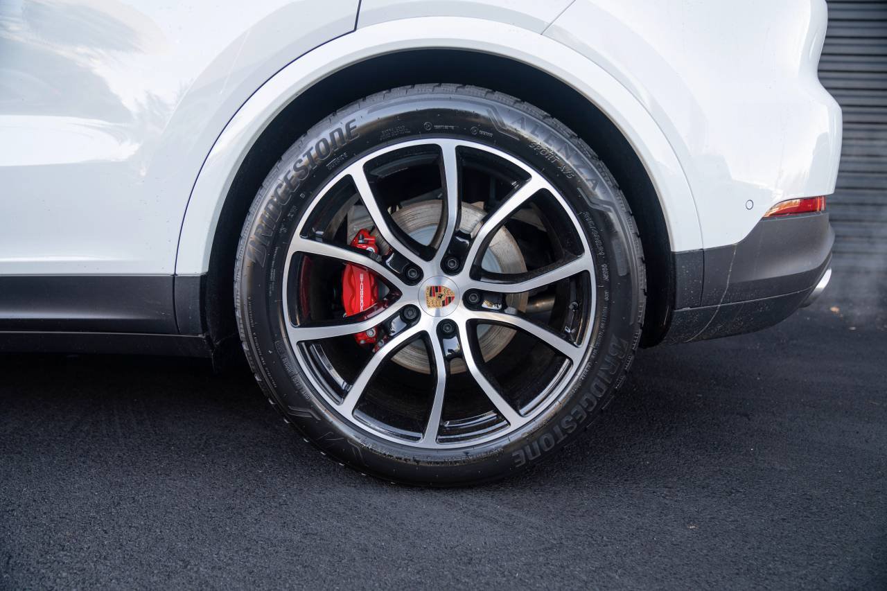 New 2026 Porsche Cayenne S AWD/4WD image 8