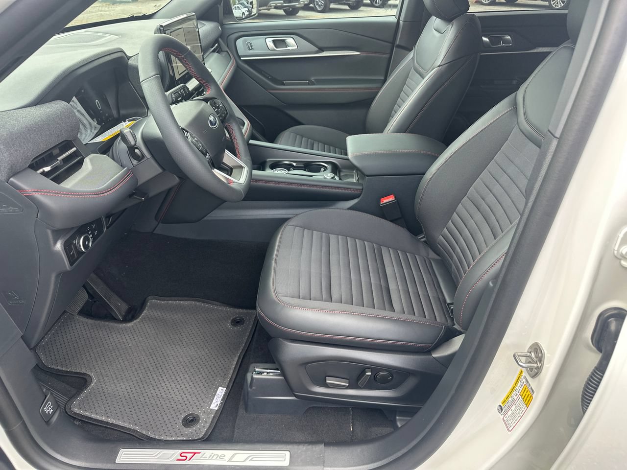 New 2026 Ford Explorer ST-Line RWD image 9