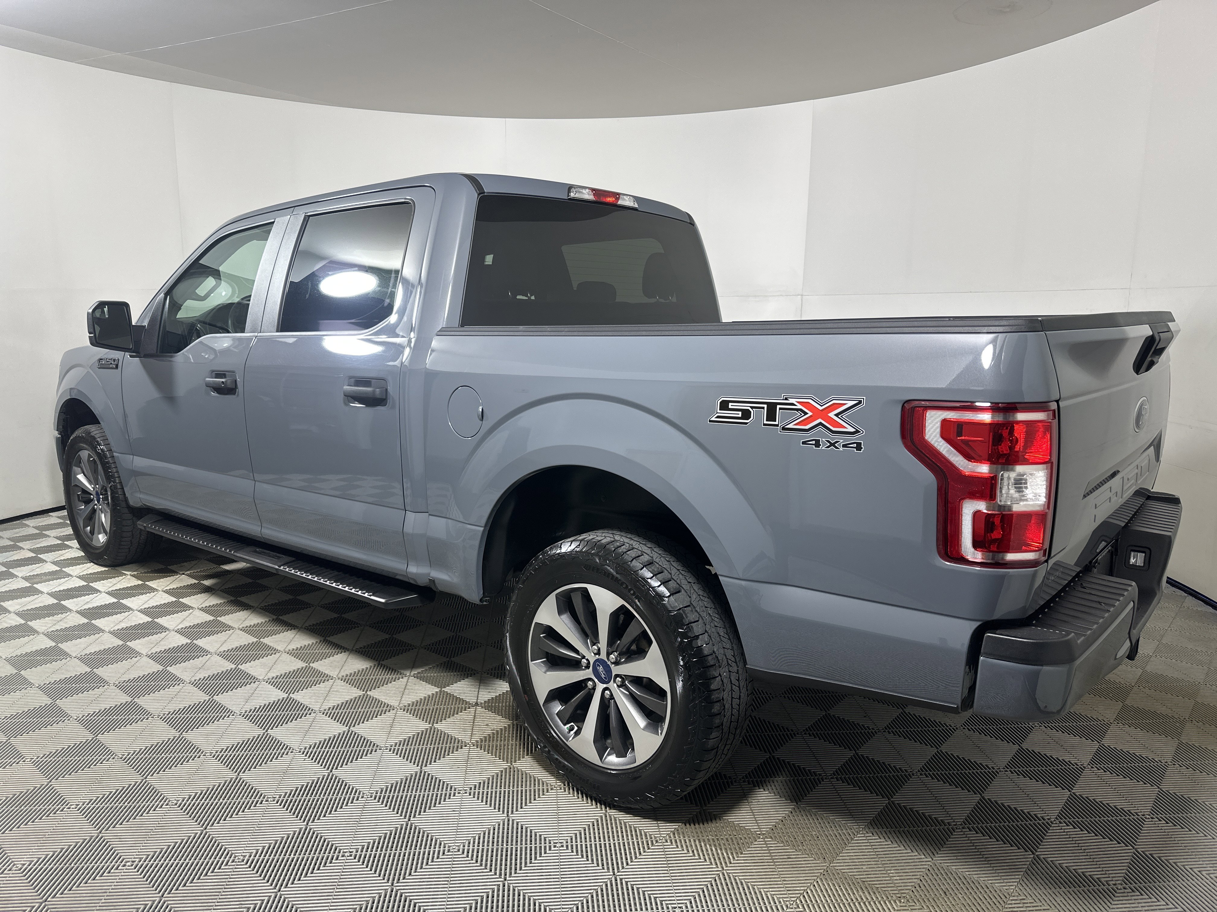 Used 2020 Ford F150 XL w/ Equipment Group 101A Mid AWD/4WD image 5