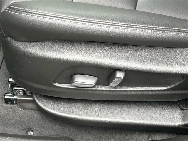 Used 2024 Cadillac XT6 Luxury w/ LPO, Floor Liner Package image 17