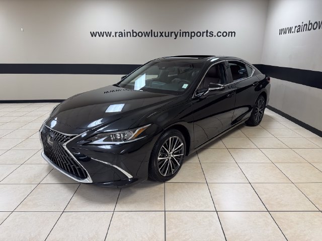 Used 2024 Lexus ES 250 w/ Premium Package AWD/4WD image 3
