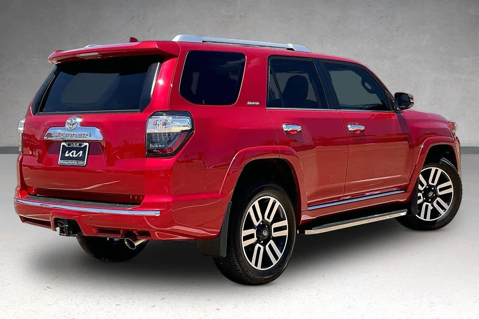 Used 2024 Toyota 4Runner Limited AWD/4WD image 22