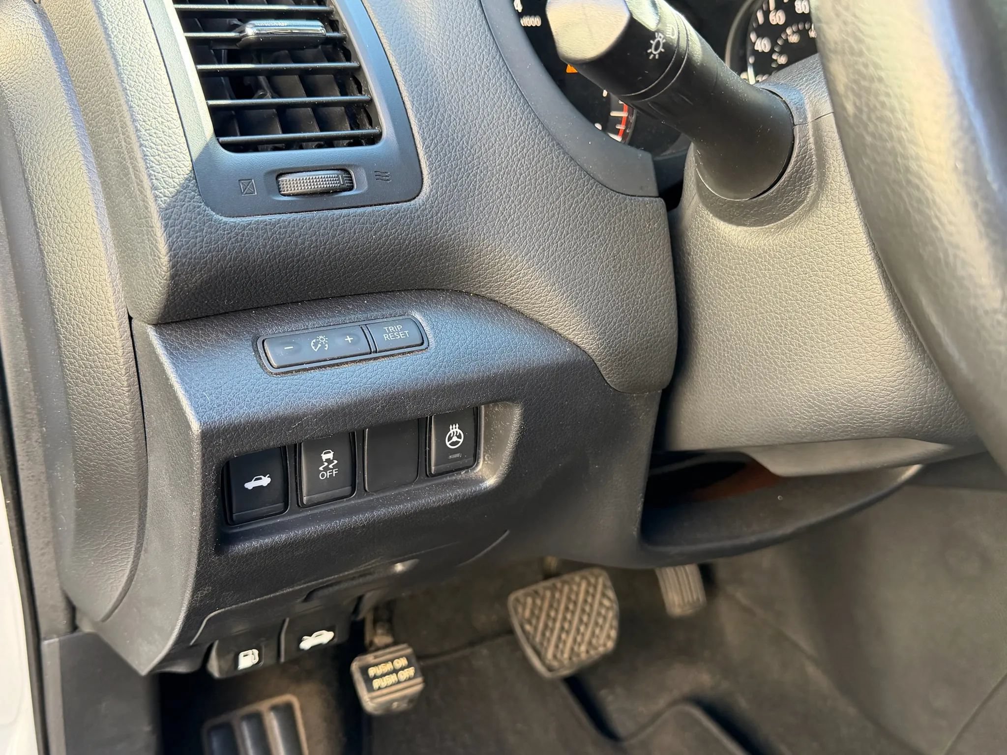 Used 2018 Nissan Altima 2.5 SL FWD image 27