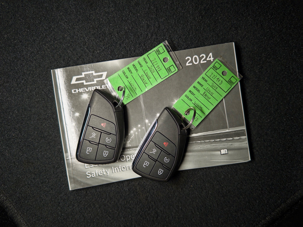 Used 2024 Chevrolet Blazer EV LT AWD/4WD image 25
