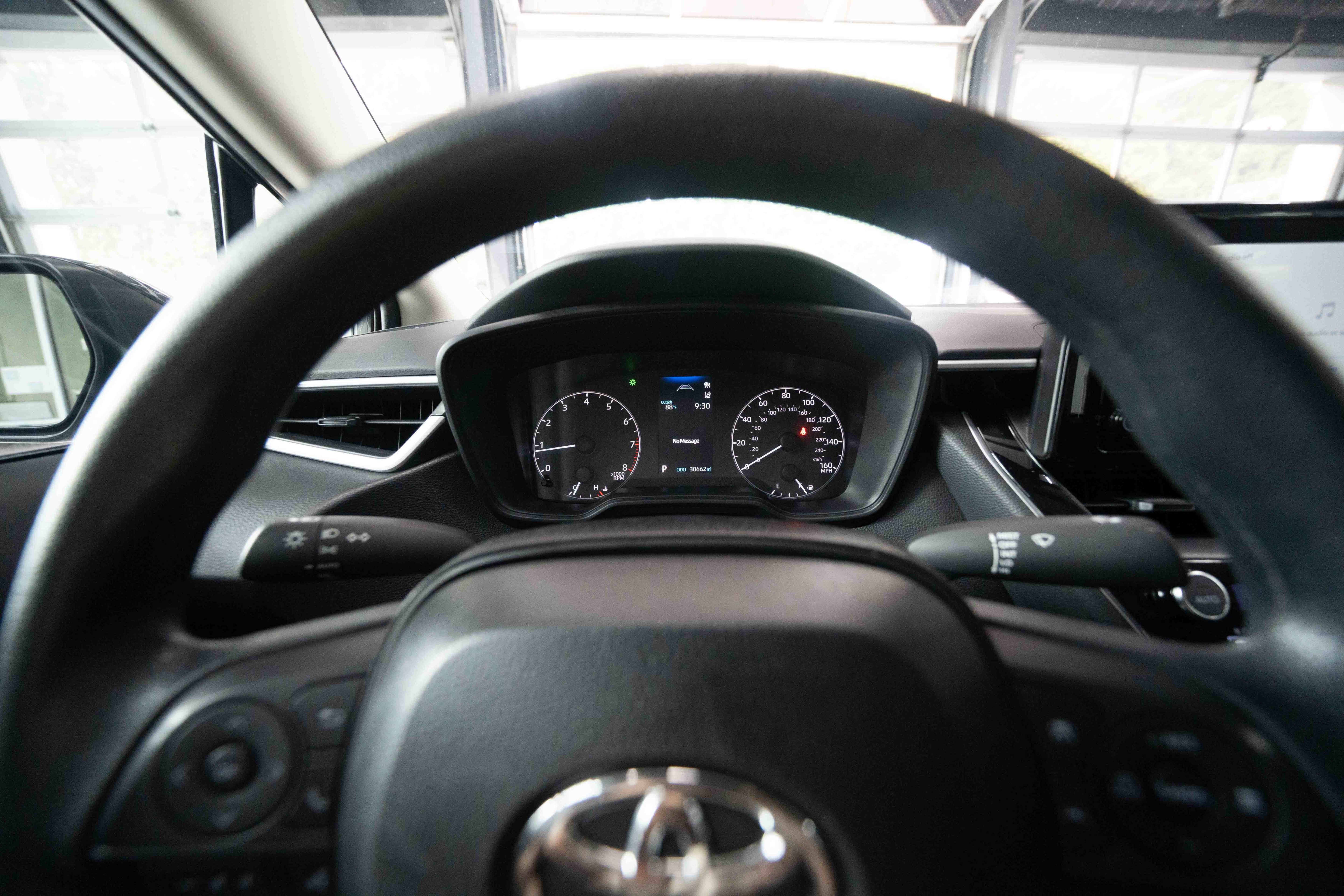 Used 2025 Toyota Corolla LE FWD image 15