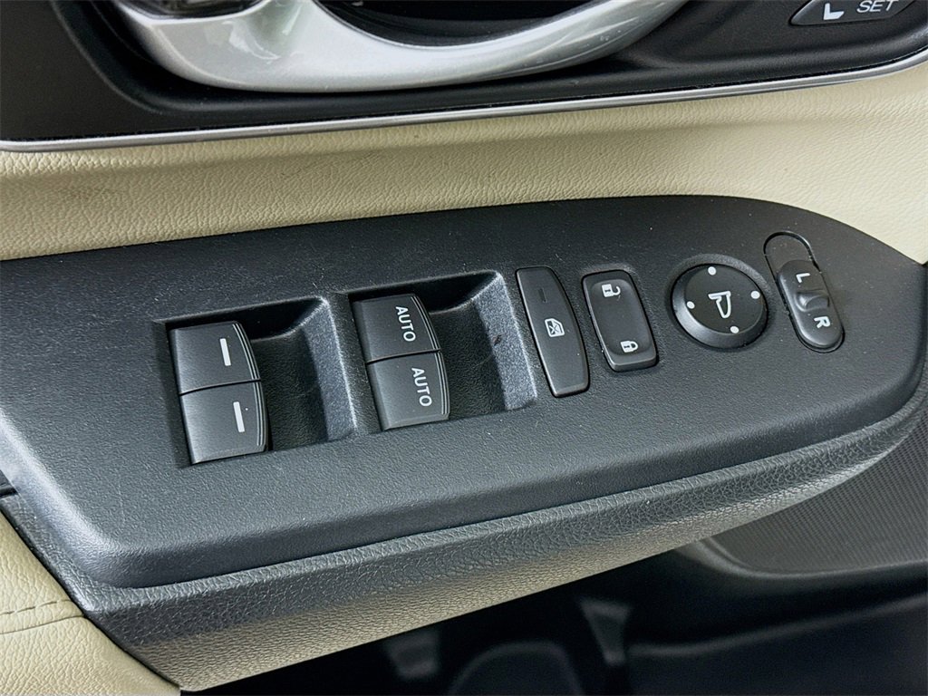 Used 2022 Honda CR-V EX-L image 20