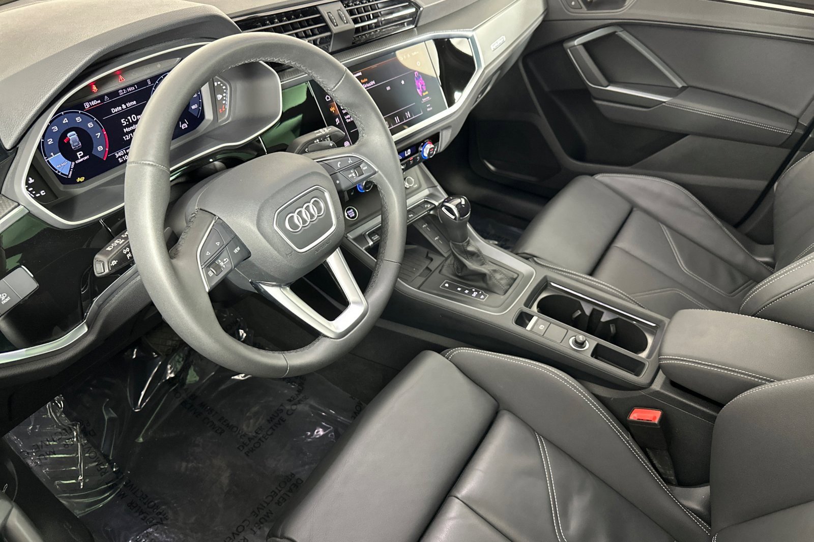 Used 2025 Audi Q3 2.0T Premium w/ Convenience Package image 9