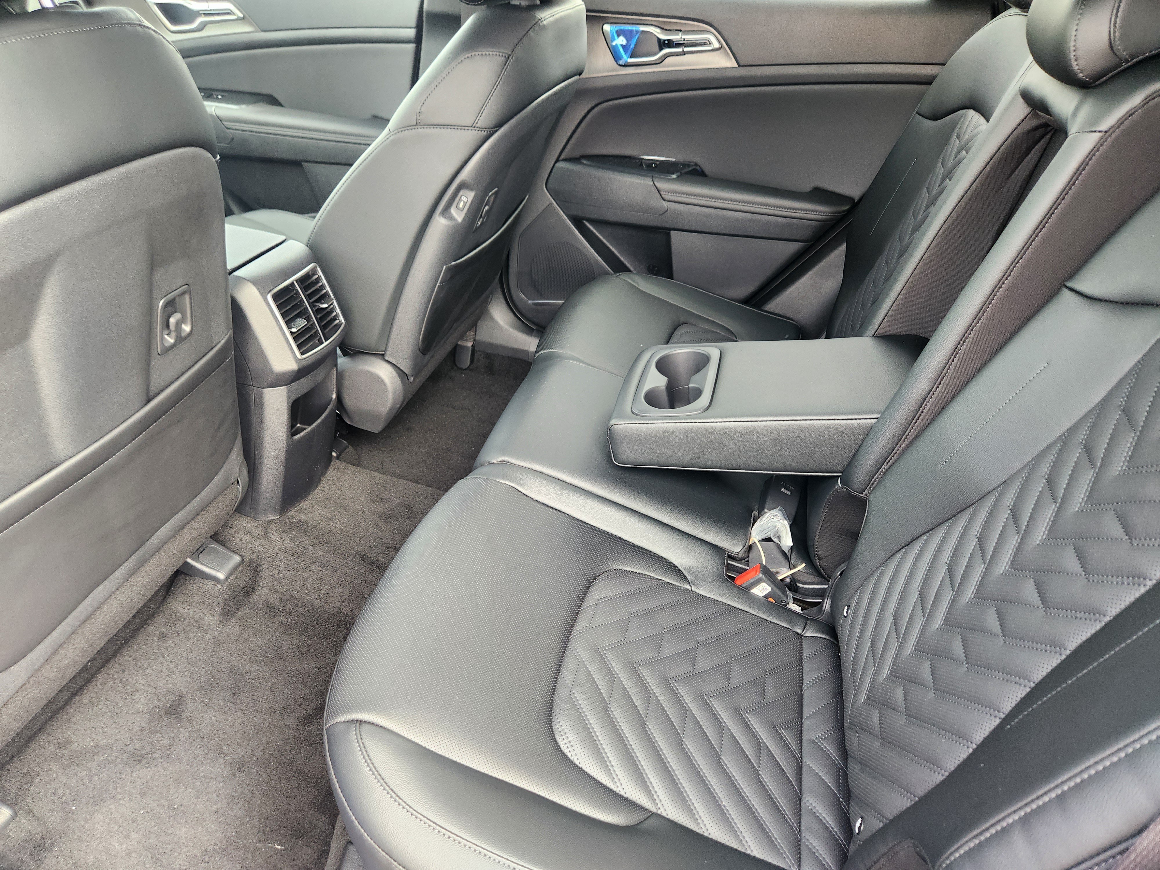 New 2026 Kia Sportage X-Line w/ X-Line Technology Package AWD/4WD image 8