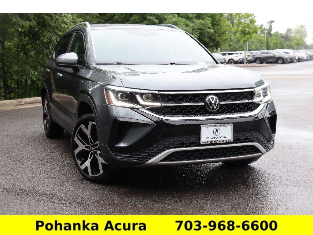 Used 2023 Volkswagen Taos SEL image 1