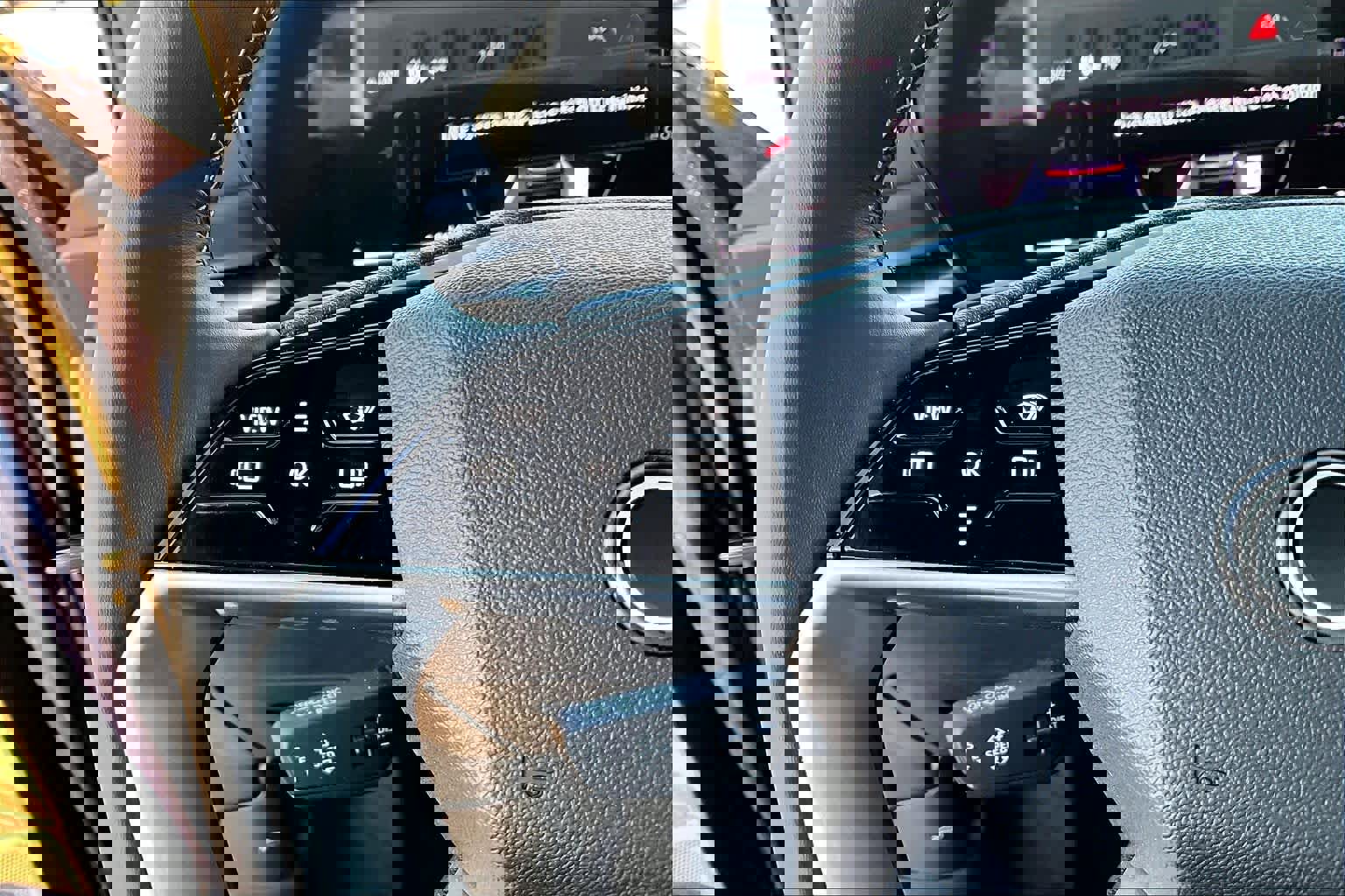 Certified 2025 Audi Q5 Premium Plus w/ Premium Plus image 23