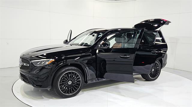 Used 2025 Mercedes-Benz GLC 300 image 31