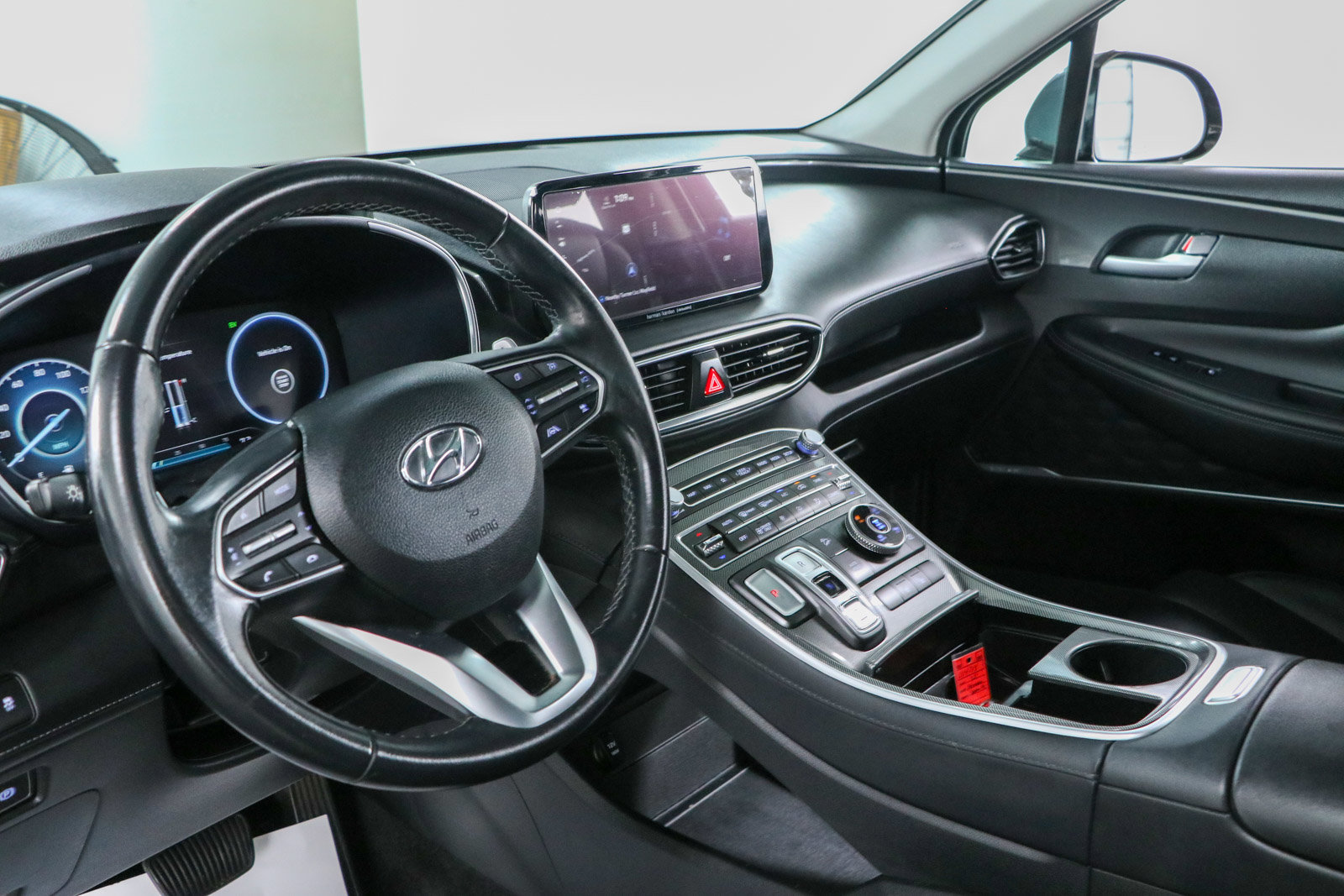 Used 2023 Hyundai Santa Fe SEL Premium AWD/4WD image 23