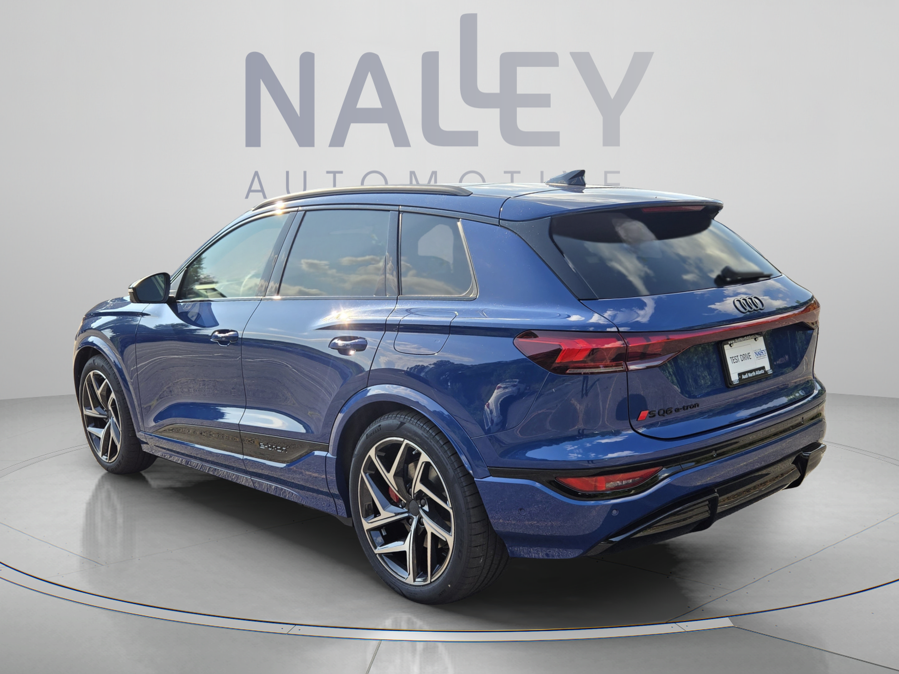 New 2027 Audi SQ6 e-tron Prestige AWD/4WD image 3