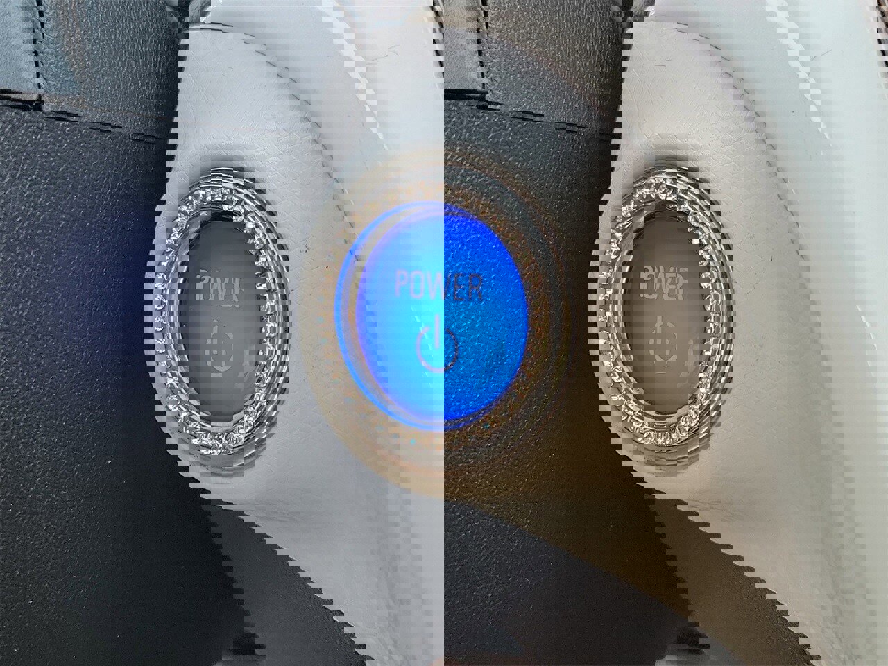 Used 2019 Chevrolet Bolt LT image 28