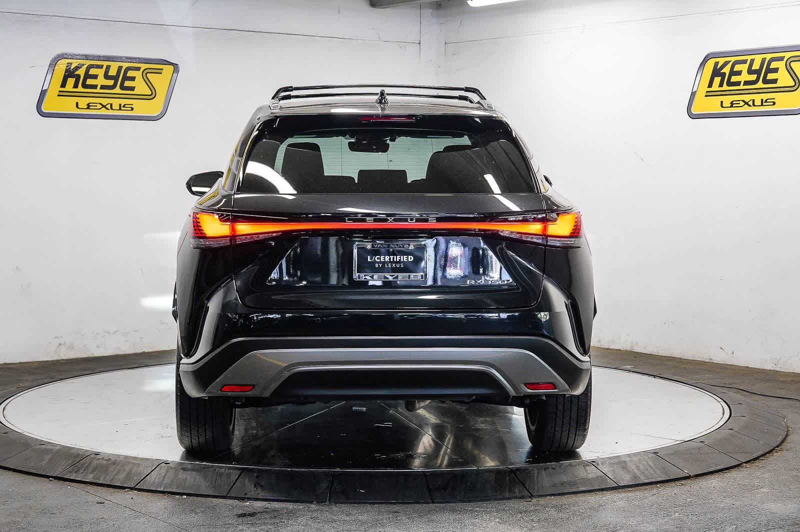 Used 2025 Lexus RX 350 Premium Plus FWD image 3