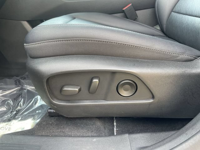 Certified 2025 Chevrolet Equinox LT w/ Convenience Package II AWD/4WD image 12