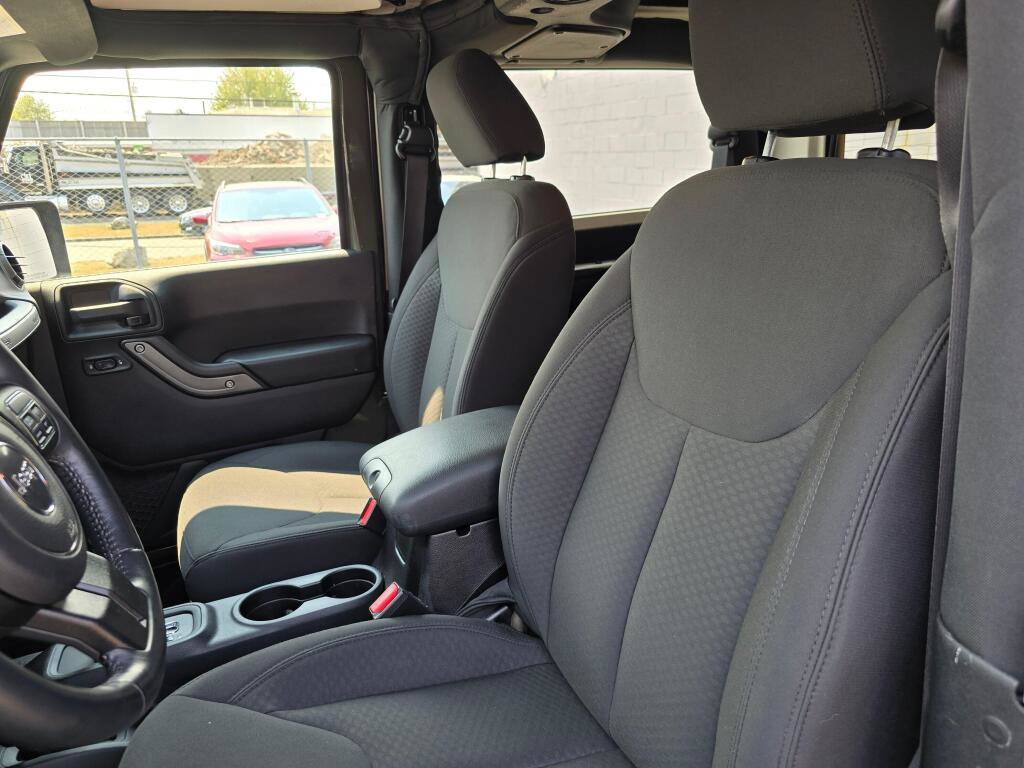 Used 2015 Jeep Wrangler Sport AWD/4WD image 19