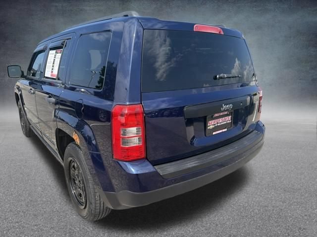 Used 2012 Jeep Patriot Sport FWD image 9