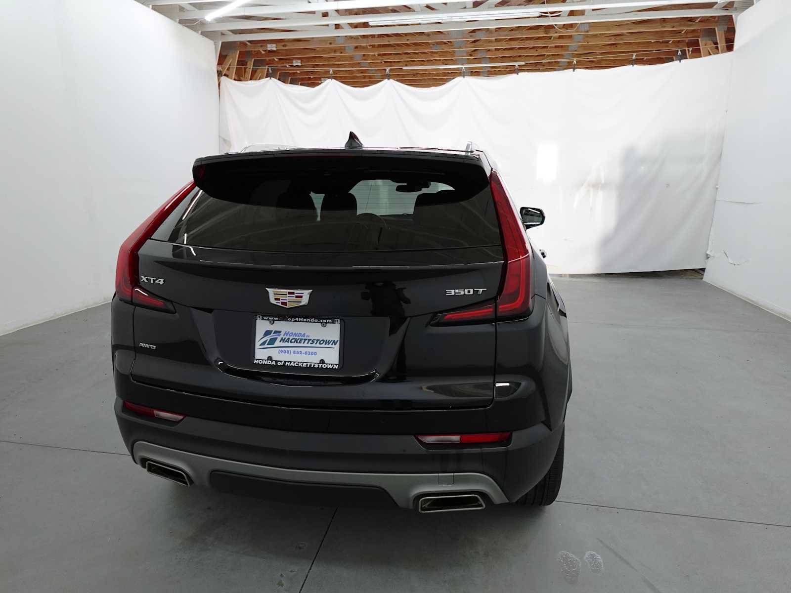 Used 2023 Cadillac XT4 Premium Luxury AWD/4WD image 5