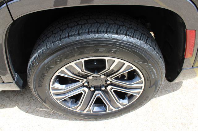 Certified 2022 Jeep Wagoneer Series III image 16