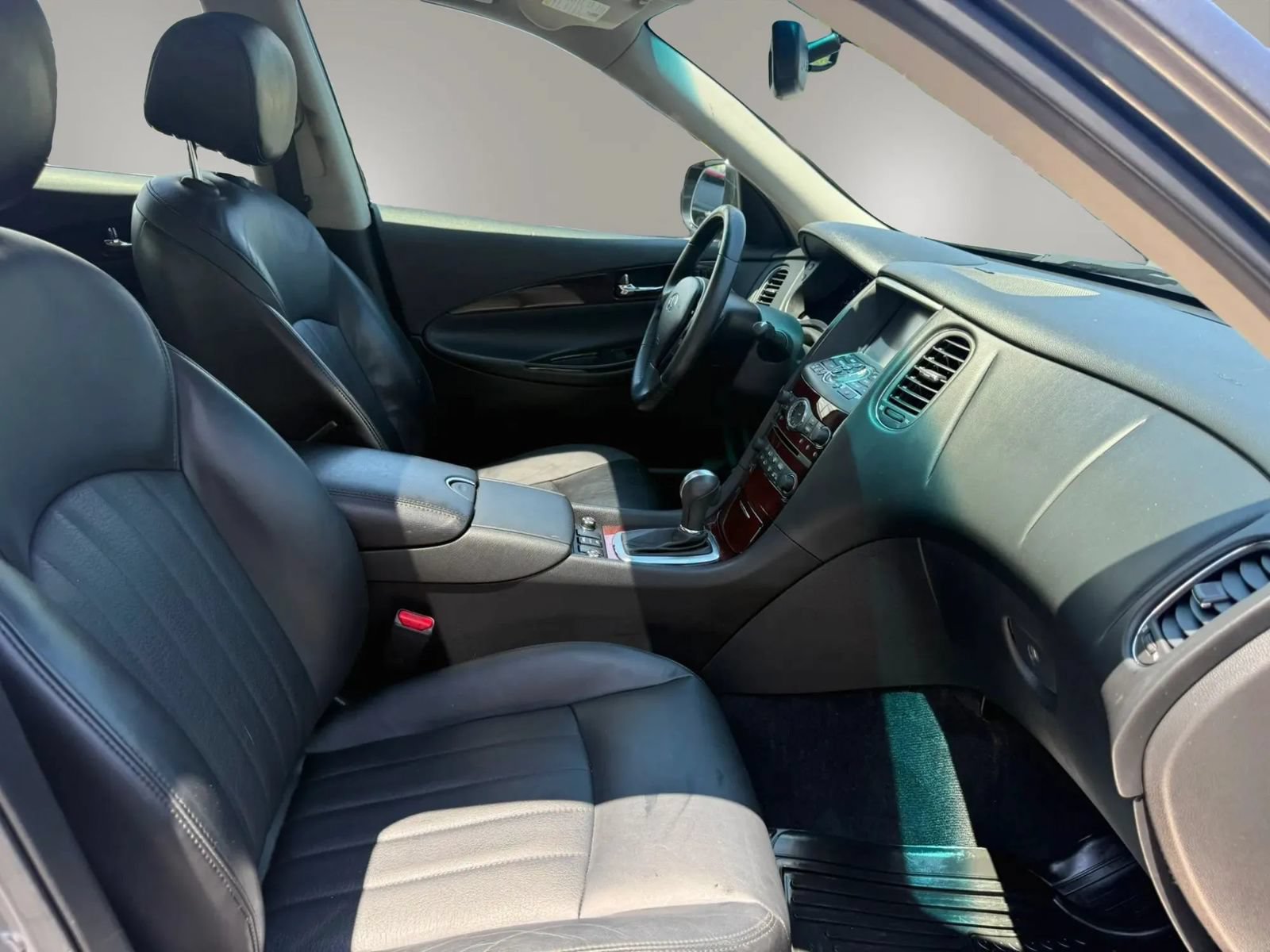 Used 2016 INFINITI QX50 AWD w/ Premium Plus Package image 49