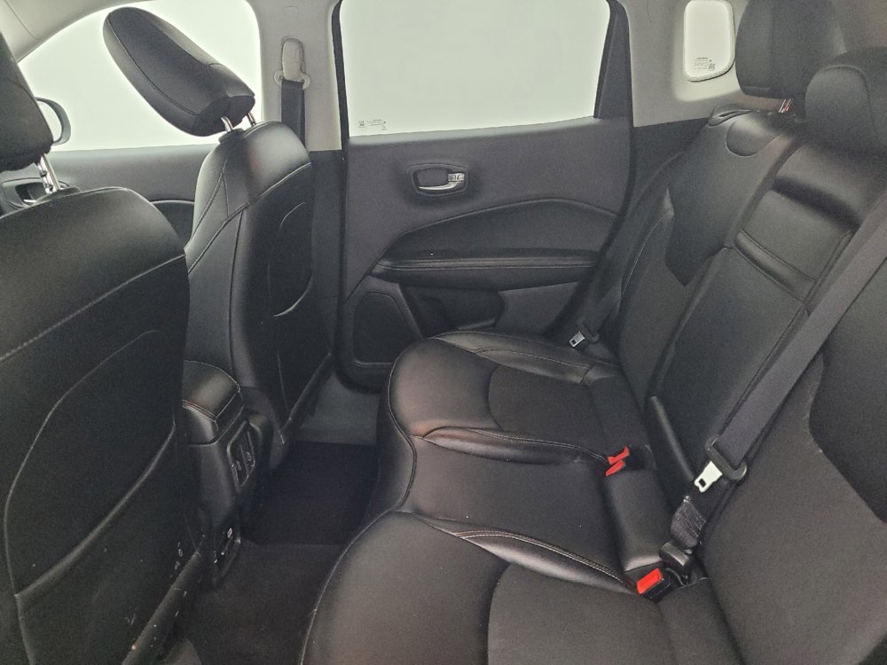 Used 2019 Jeep Compass Latitude w/ Popular Equipment Group image 18