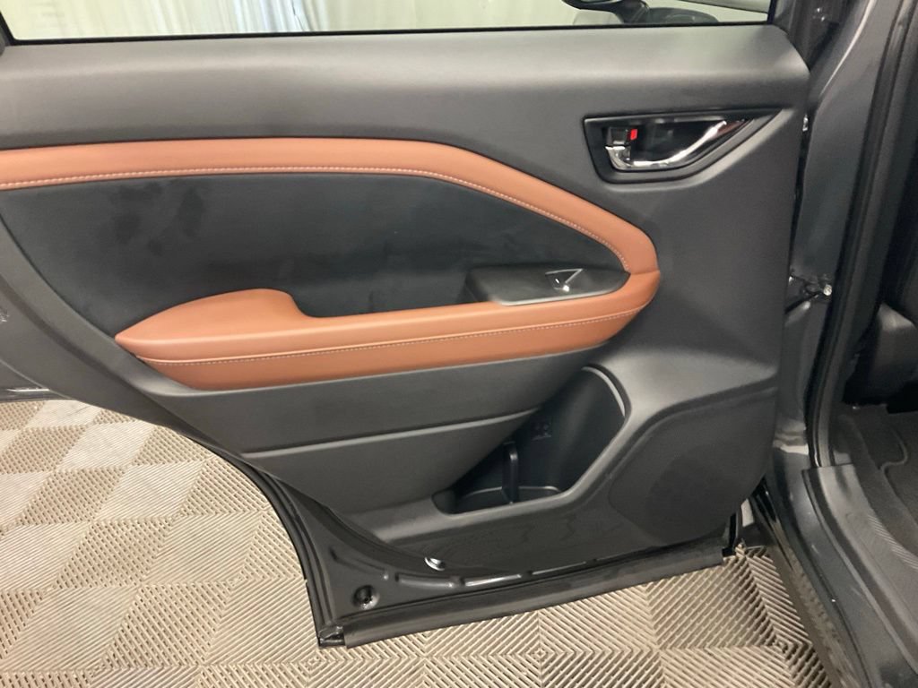 New 2026 Subaru Forester Touring AWD/4WD image 27