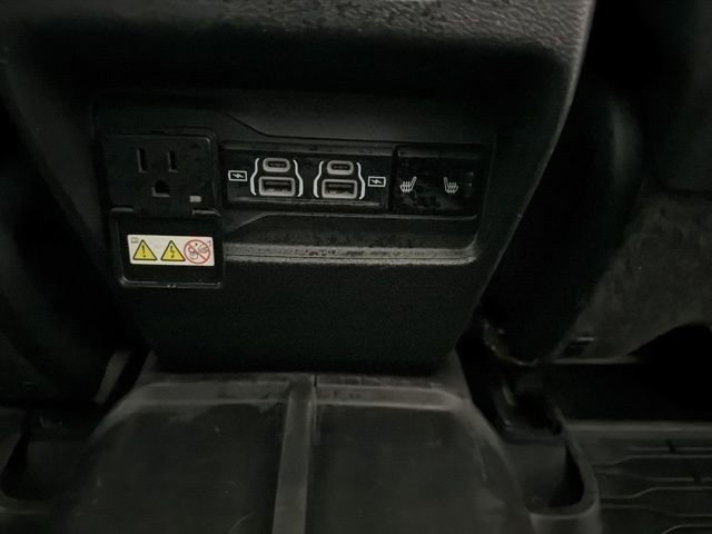 Used 2022 Jeep Grand Cherokee Overland AWD/4WD image 44