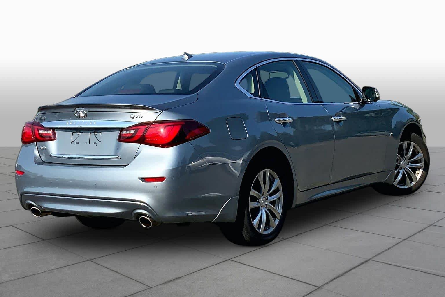 Used 2016 INFINITI Q70 3.7 AWD/4WD image 13