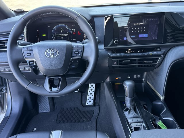 Used 2025 Toyota Camry SE FWD image 7