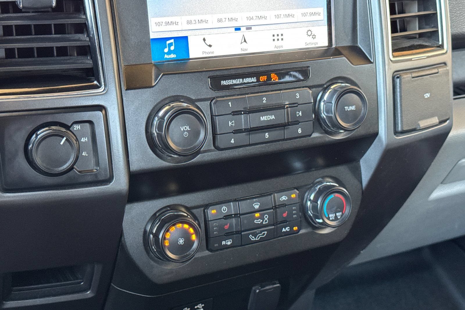Used 2019 Ford F150 XLT w/ Equipment Group 302A Luxury AWD/4WD image 20
