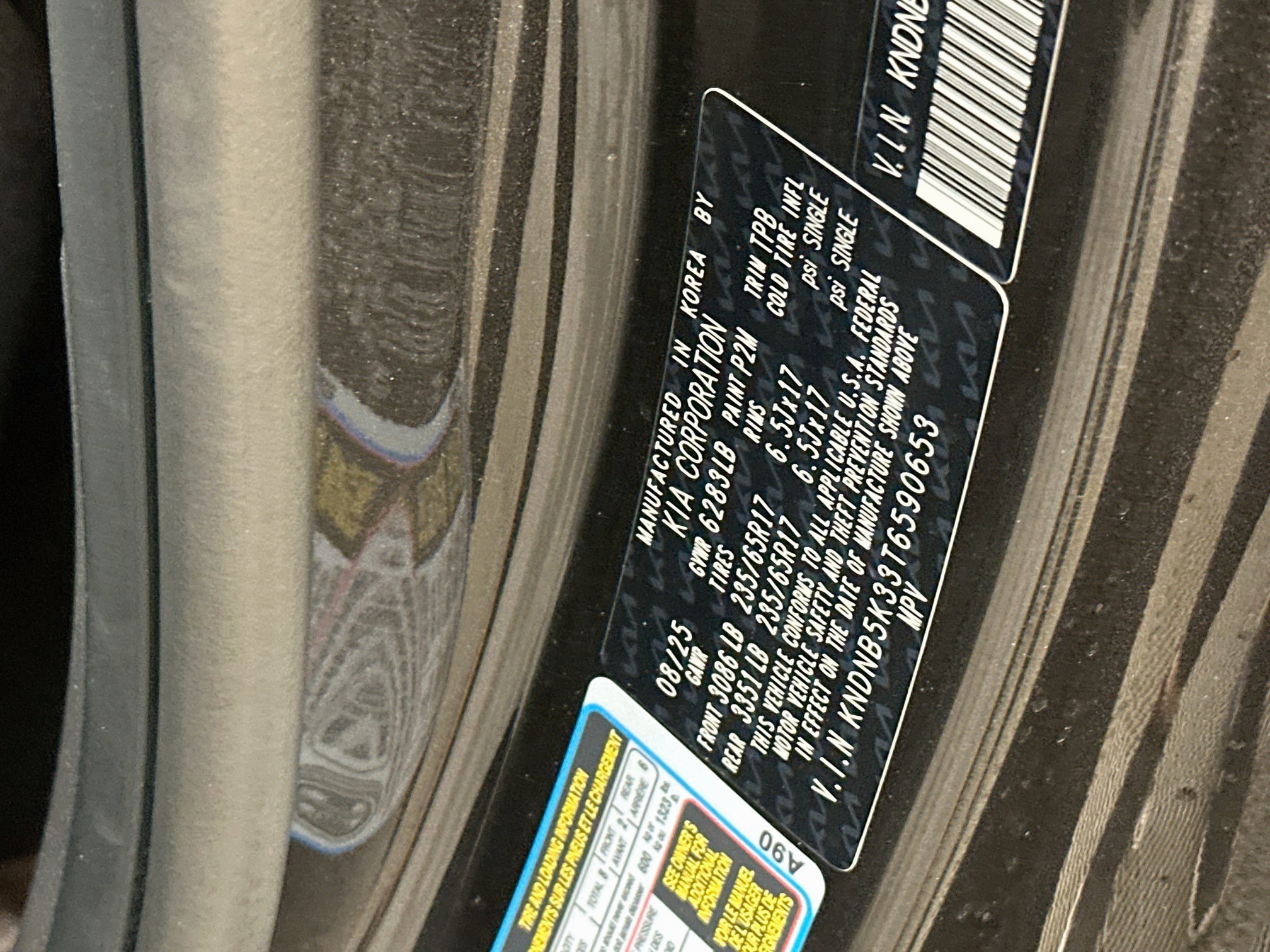 Used 2026 Kia Carnival FWD image 12