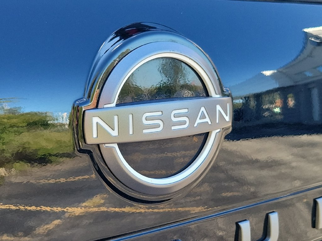 Used 2024 Nissan Rogue S AWD/4WD image 30